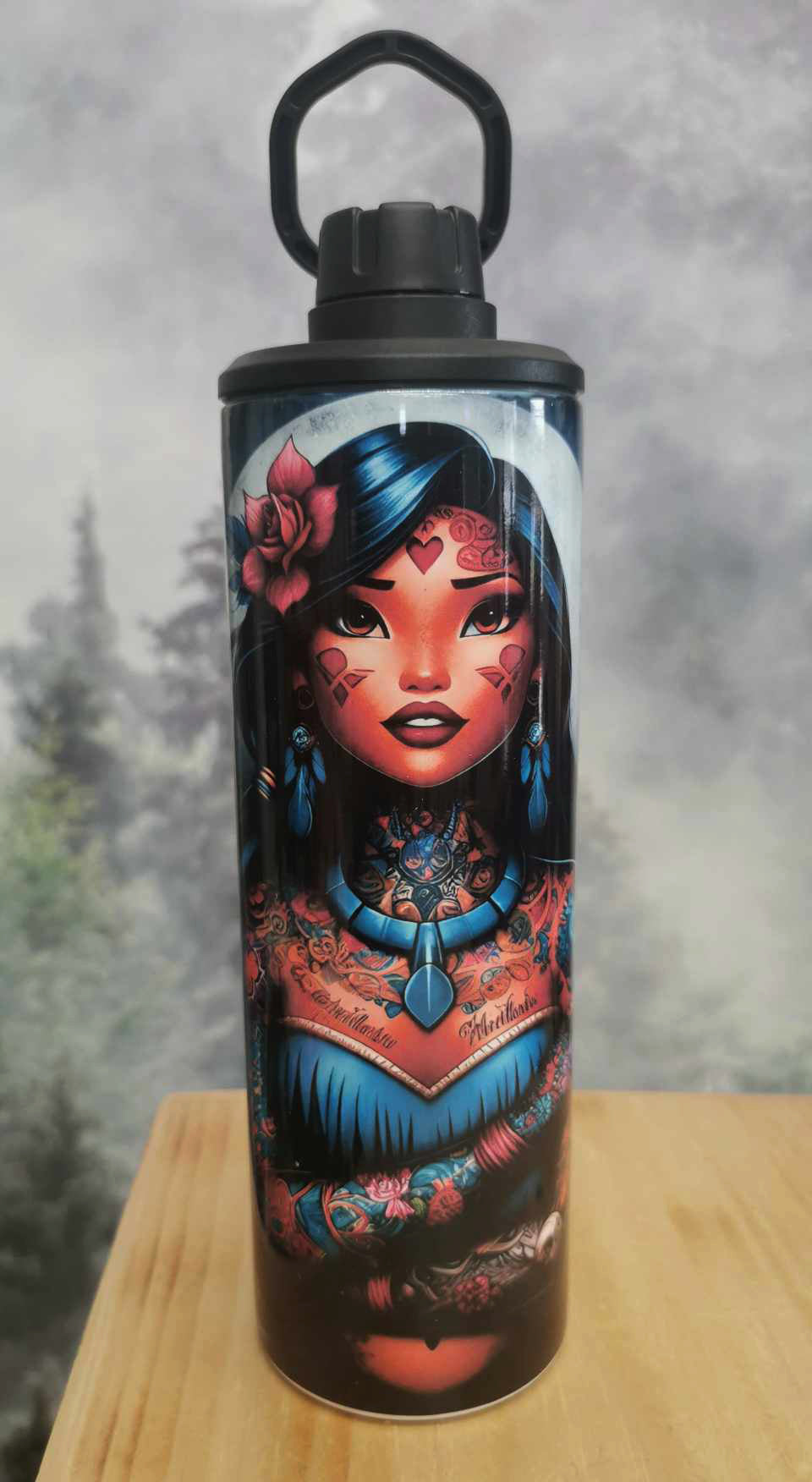Gourde Sport isotherme 20 oz. - Tattooed Pocahontas